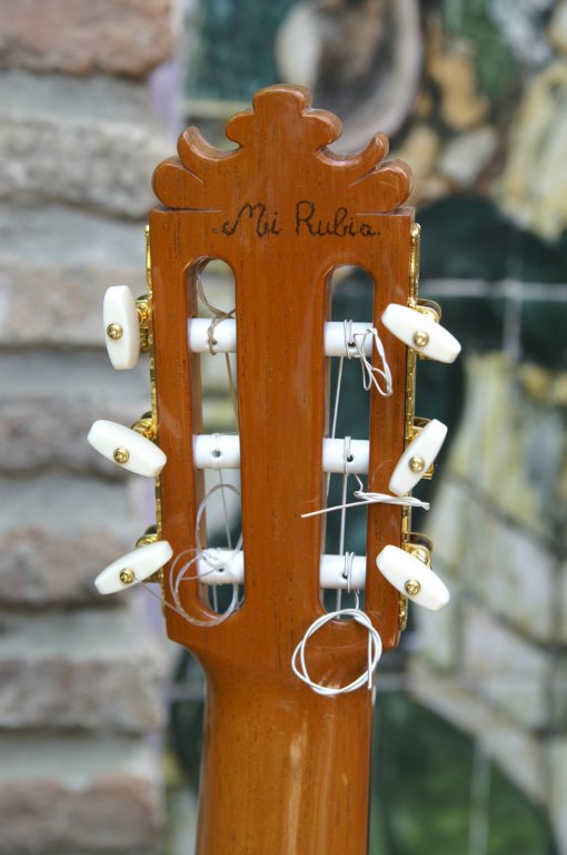 guitarrasespeciales16.jpg